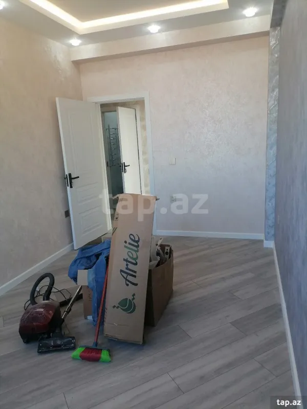 Satılır 2 otaqlı yeni tikili 70 m²