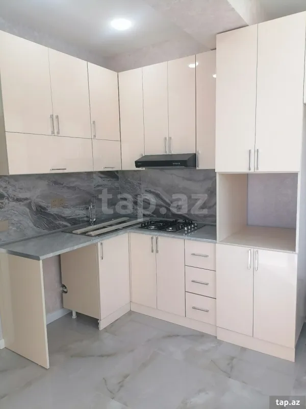 Satılır 2 otaqlı yeni tikili 70 m²