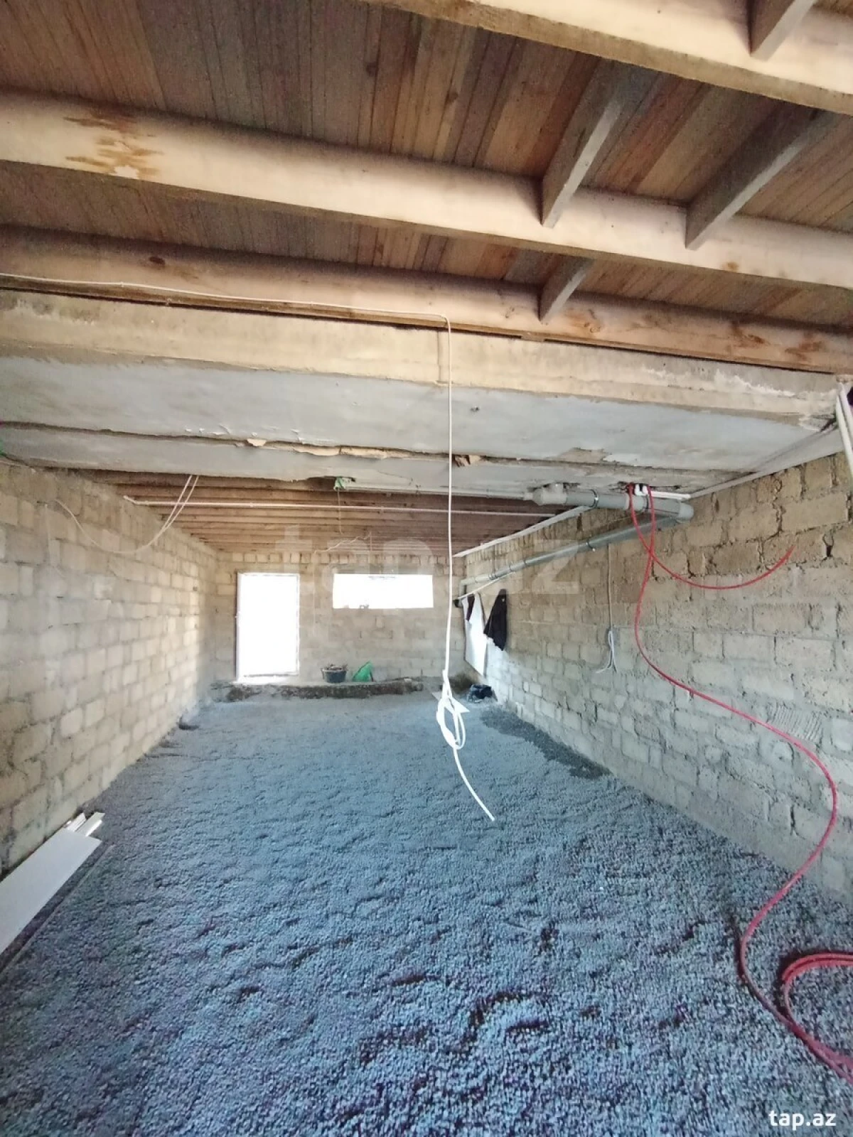 Satılır 2 otaqlı həyət evi