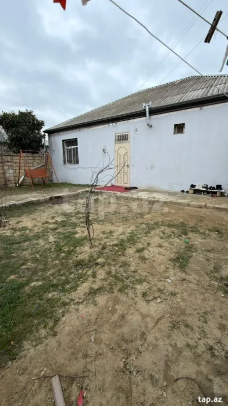 Satılır 3 otaqlı həyət evi