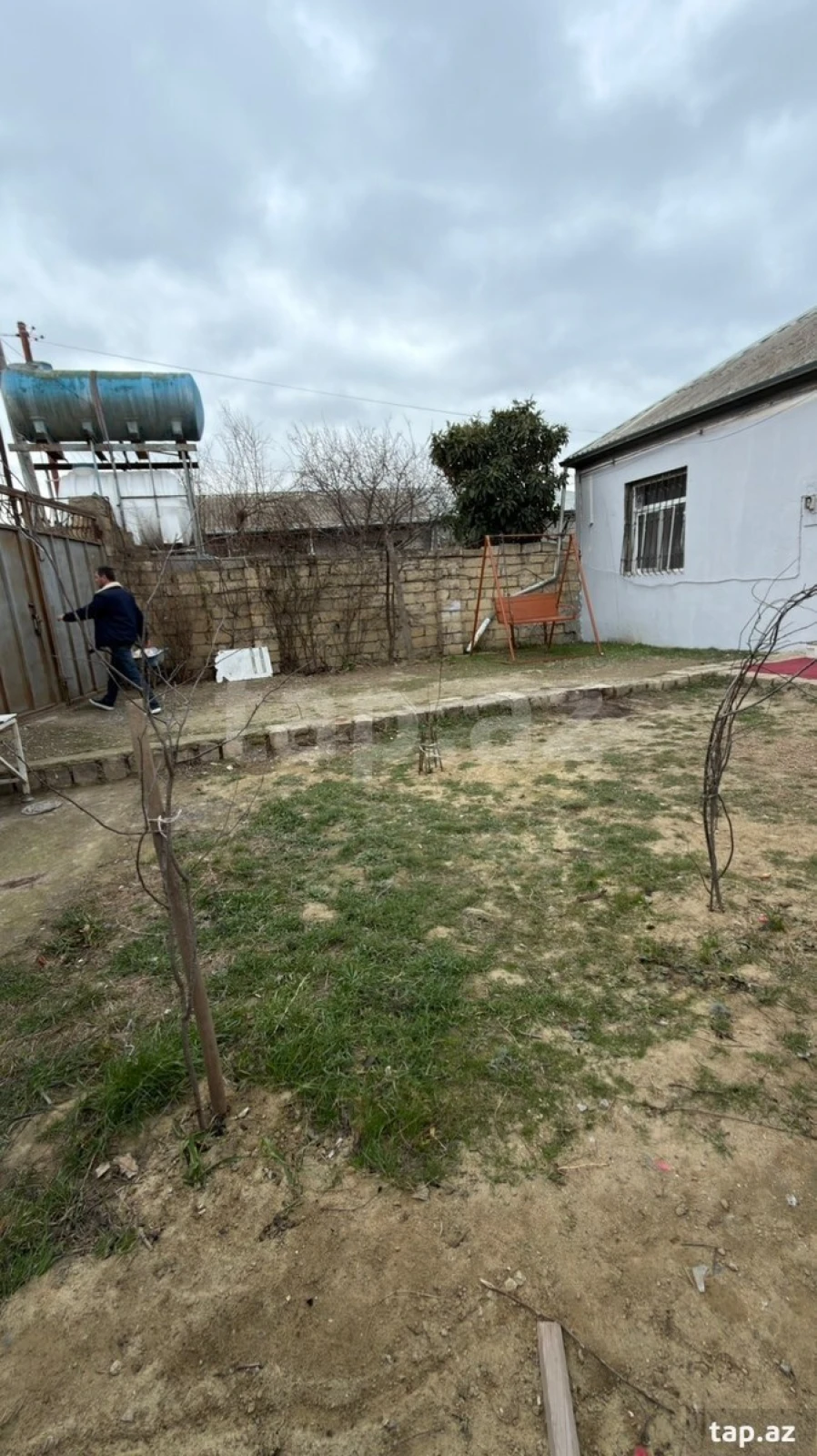 Satılır 3 otaqlı həyət evi