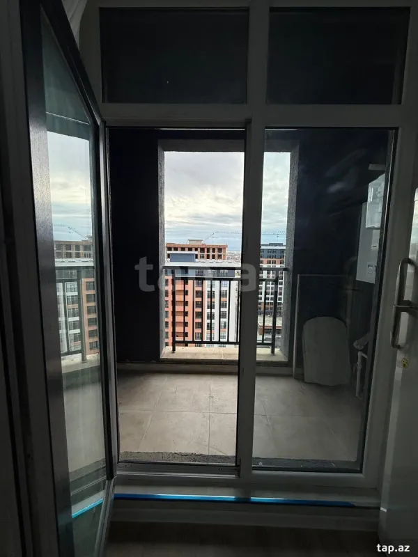 Kirayə verilir 2 otaqlı yeni tikili 78 m²