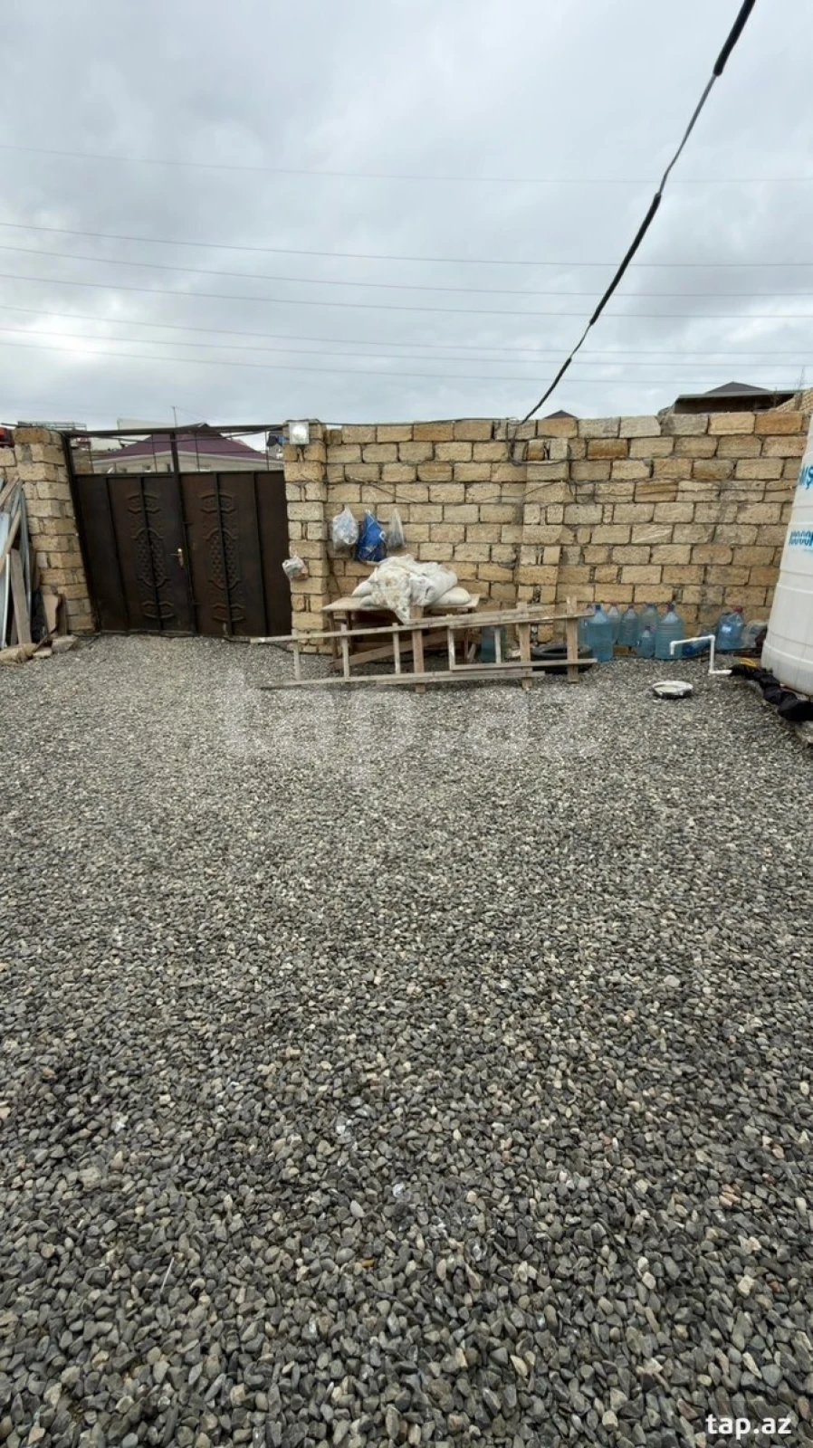 Satılır 2 otaqlı həyət evi