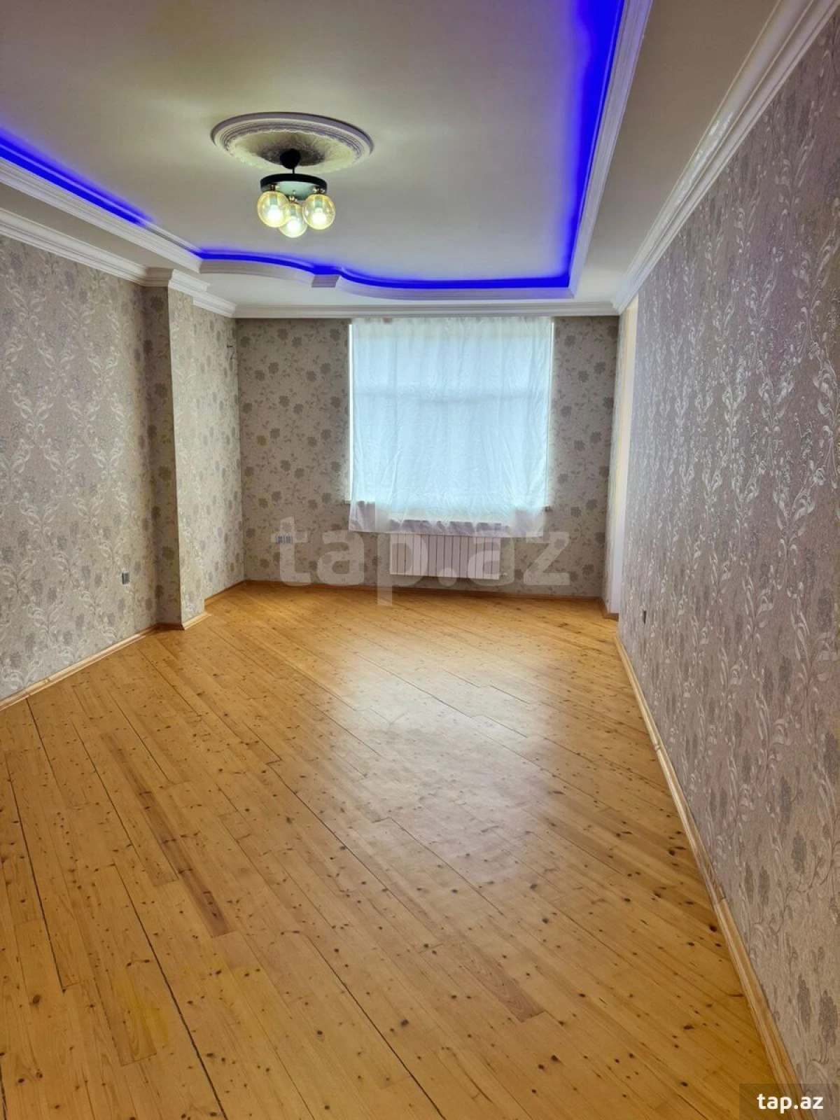 Kirayə verilir 3 otaqlı yeni tikili 120 m²