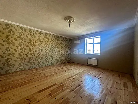 Satılır 6 otaqlı həyət evi