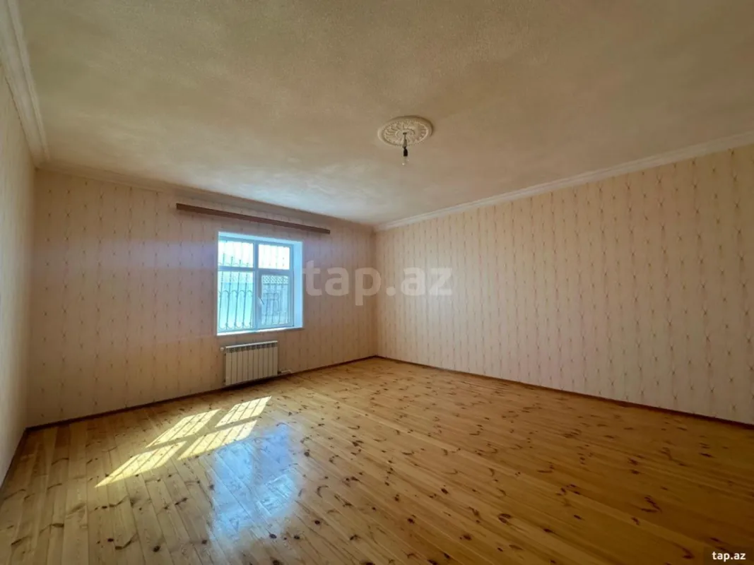 Satılır 6 otaqlı həyət evi