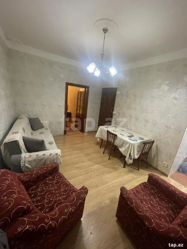 Kirayə verilir 2 otaqlı mənzil 50 m²