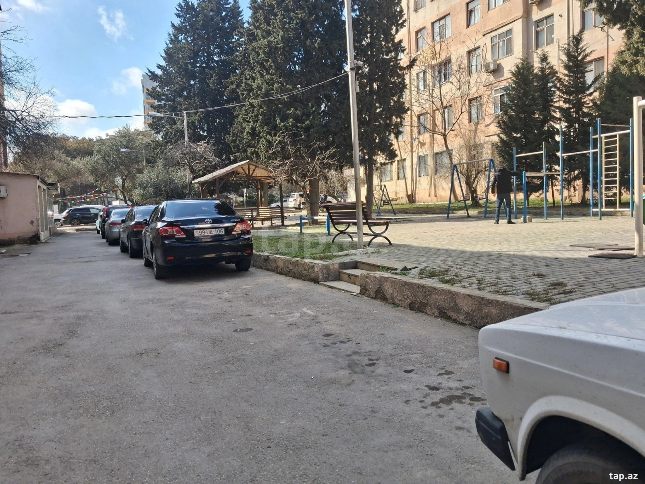 Kirayə verilir 2 otaqlı mənzil 50 m²