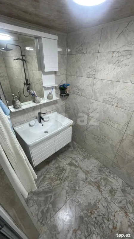 Kirayə verilir 2 otaqlı həyət evi