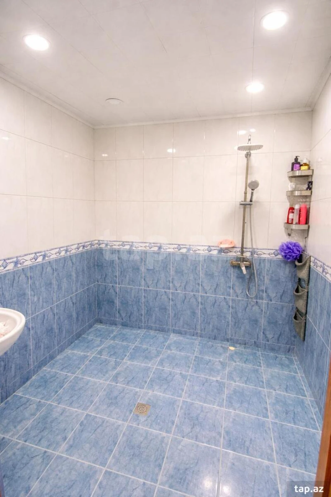 Satılır 3 otaqlı yeni tikili 142 m²