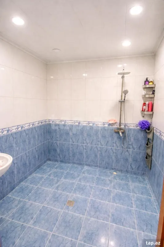 Satılır 3 otaqlı yeni tikili 142 m²