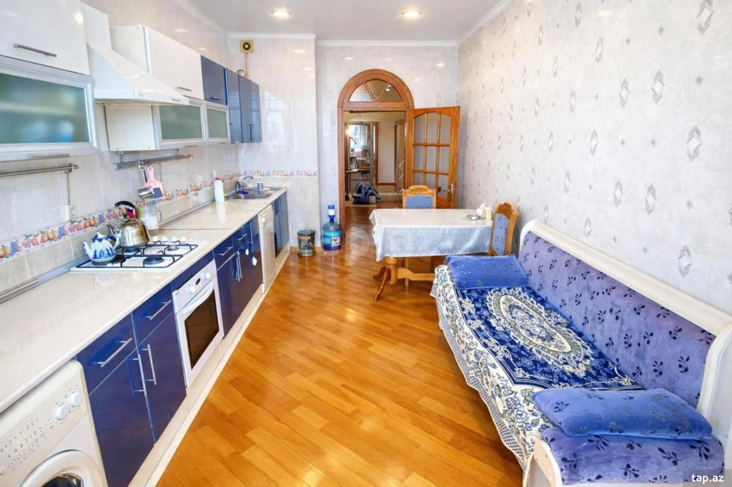 Satılır 3 otaqlı yeni tikili 142 m²