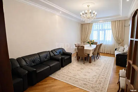 Satılır 3 otaqlı yeni tikili 142 m²