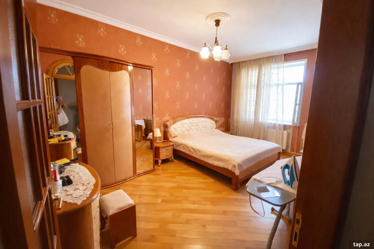 Satılır 3 otaqlı yeni tikili 142 m²