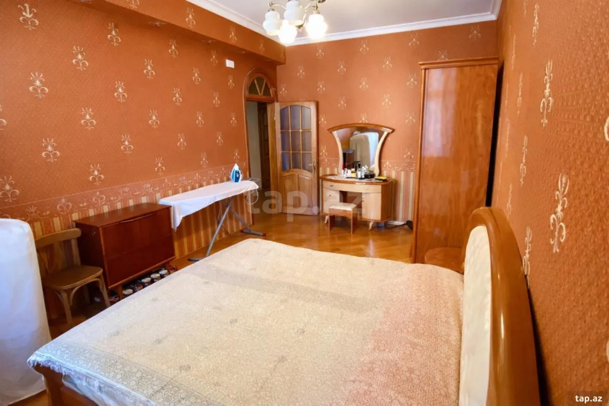 Satılır 3 otaqlı yeni tikili 142 m²