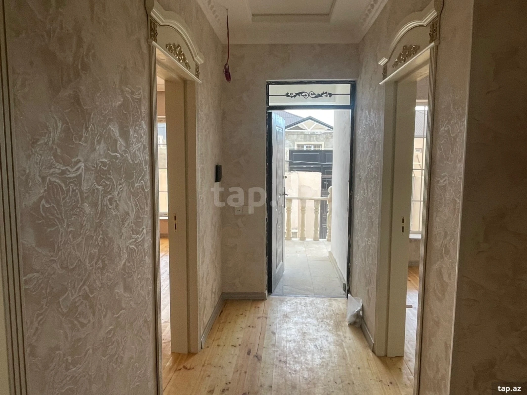 Satılır 4 otaqlı həyət evi