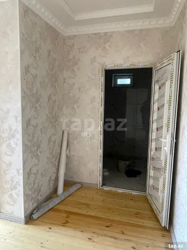 Satılır 4 otaqlı həyət evi