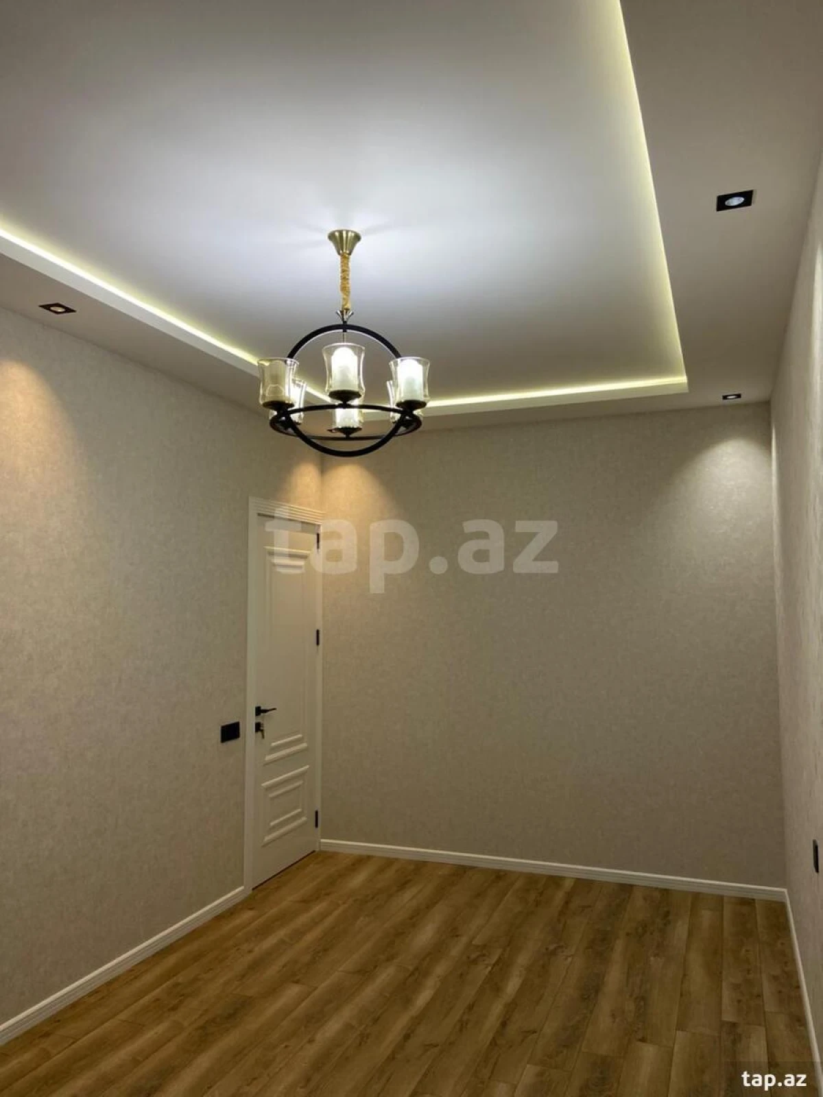 Satılır 2 otaqlı yeni tikili 76 m²