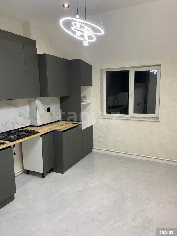 Satılır 2 otaqlı yeni tikili 76 m²
