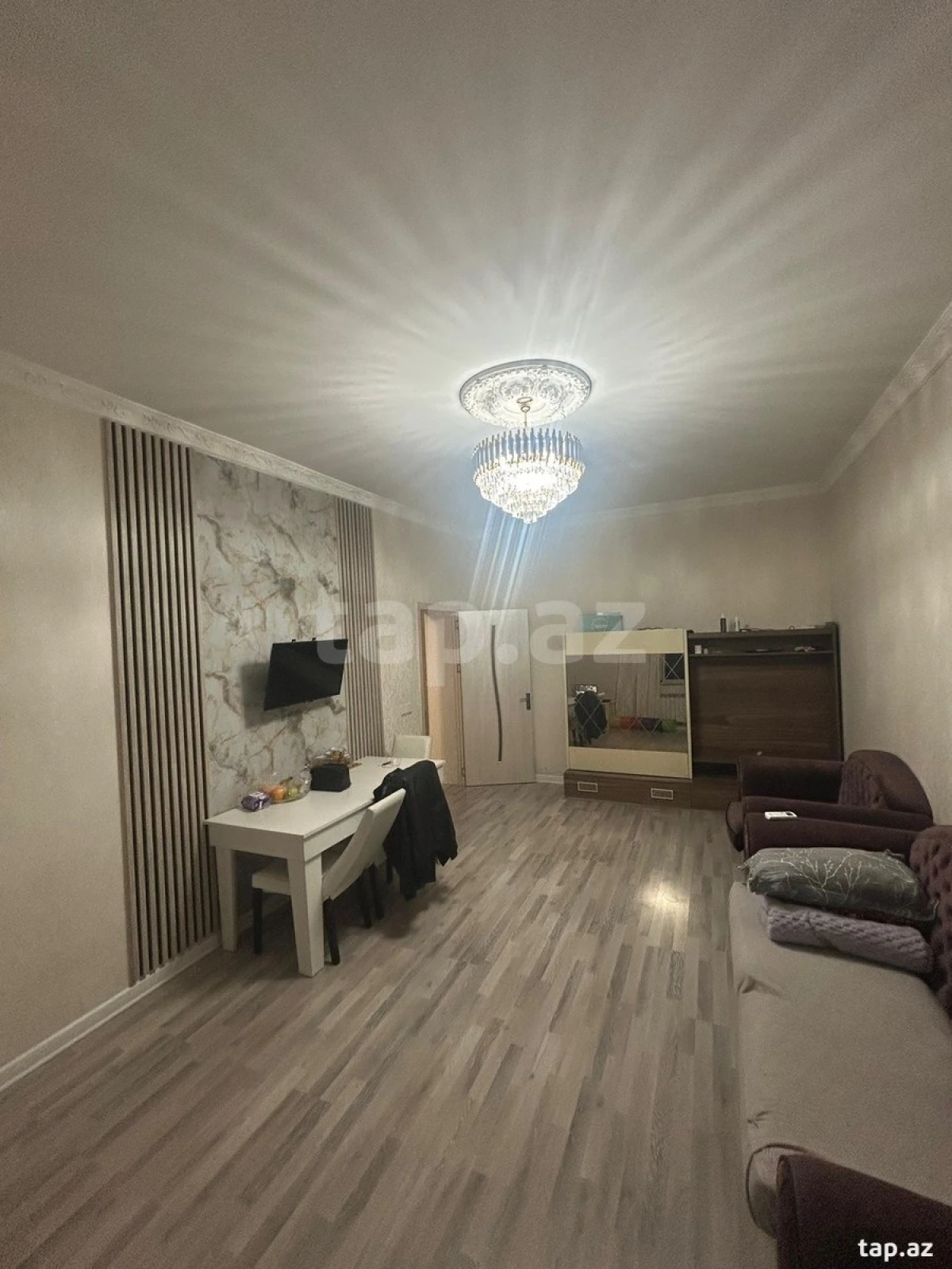 Satılır 4 otaqlı həyət evi