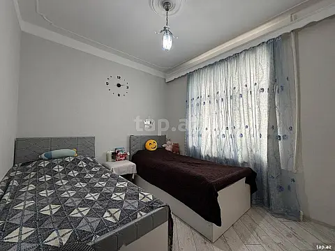 Satılır 4 otaqlı mənzil 80 m²