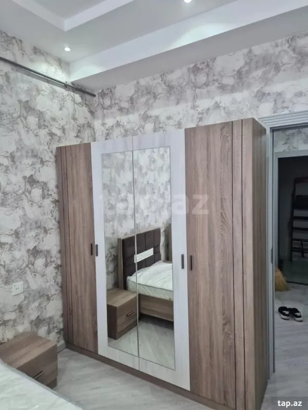 Kirayə verilir 3 otaqlı yeni tikili 90 m²