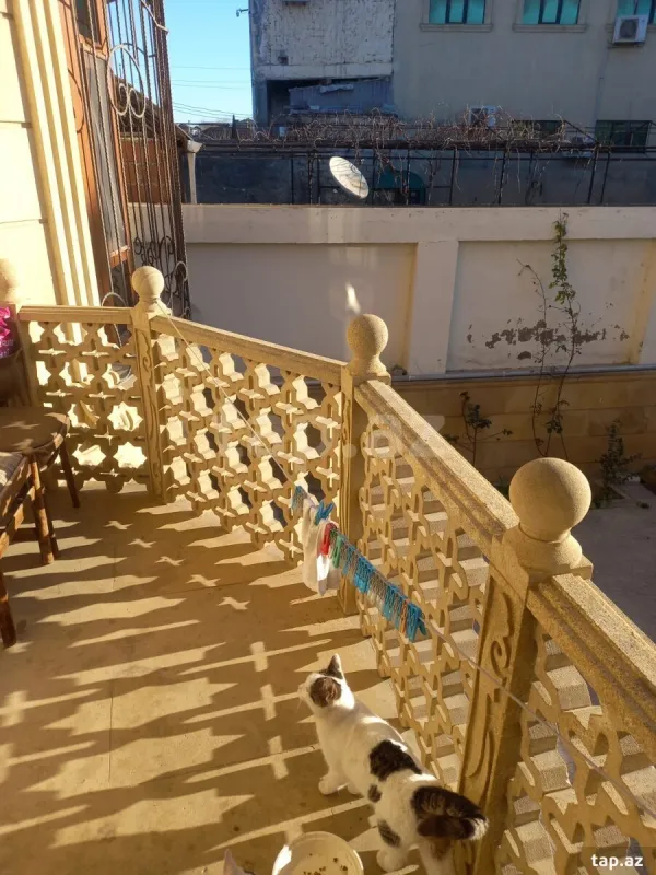 Kirayə verilir 8 otaqlı həyət evi