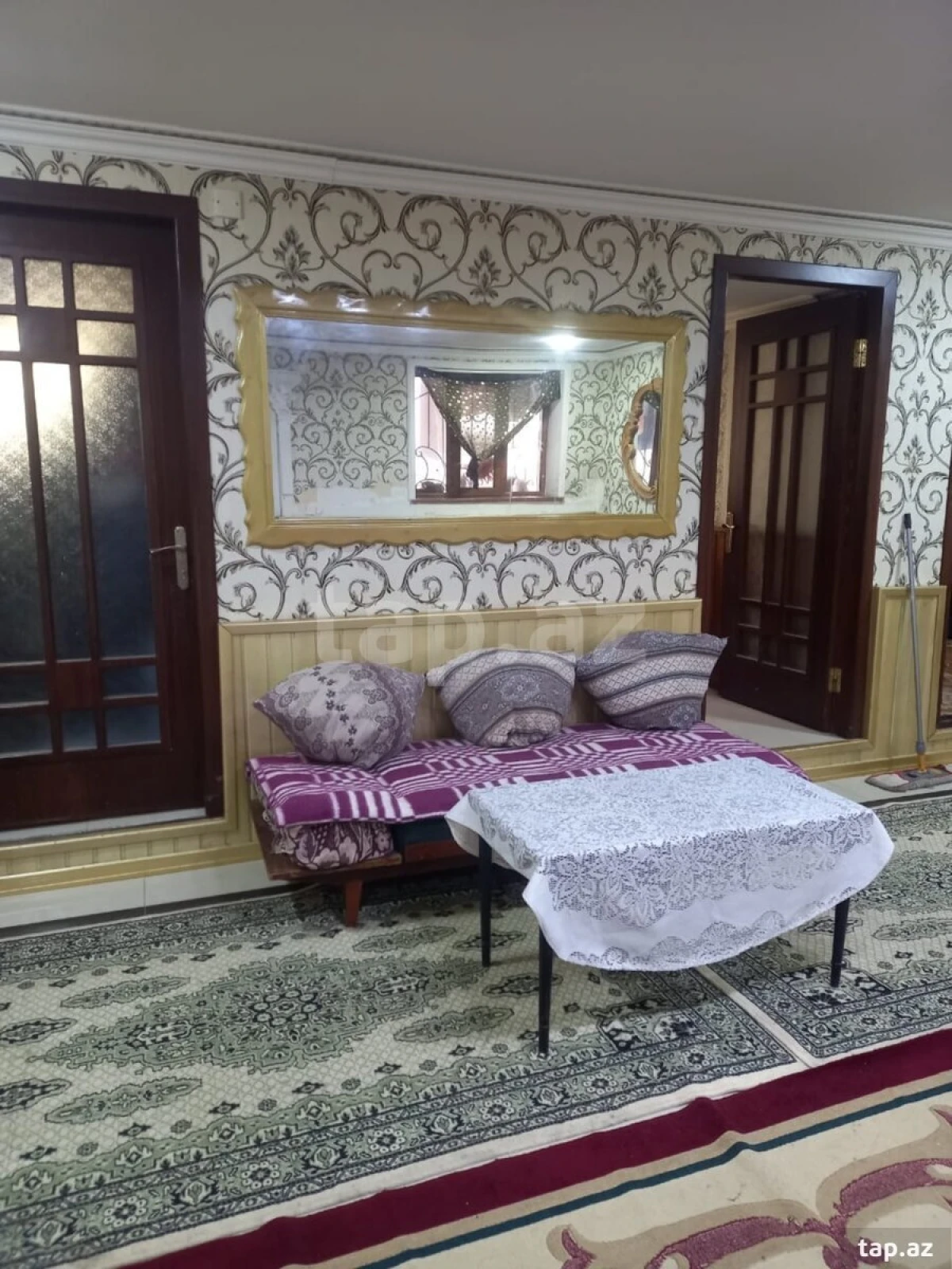Kirayə verilir 8 otaqlı həyət evi