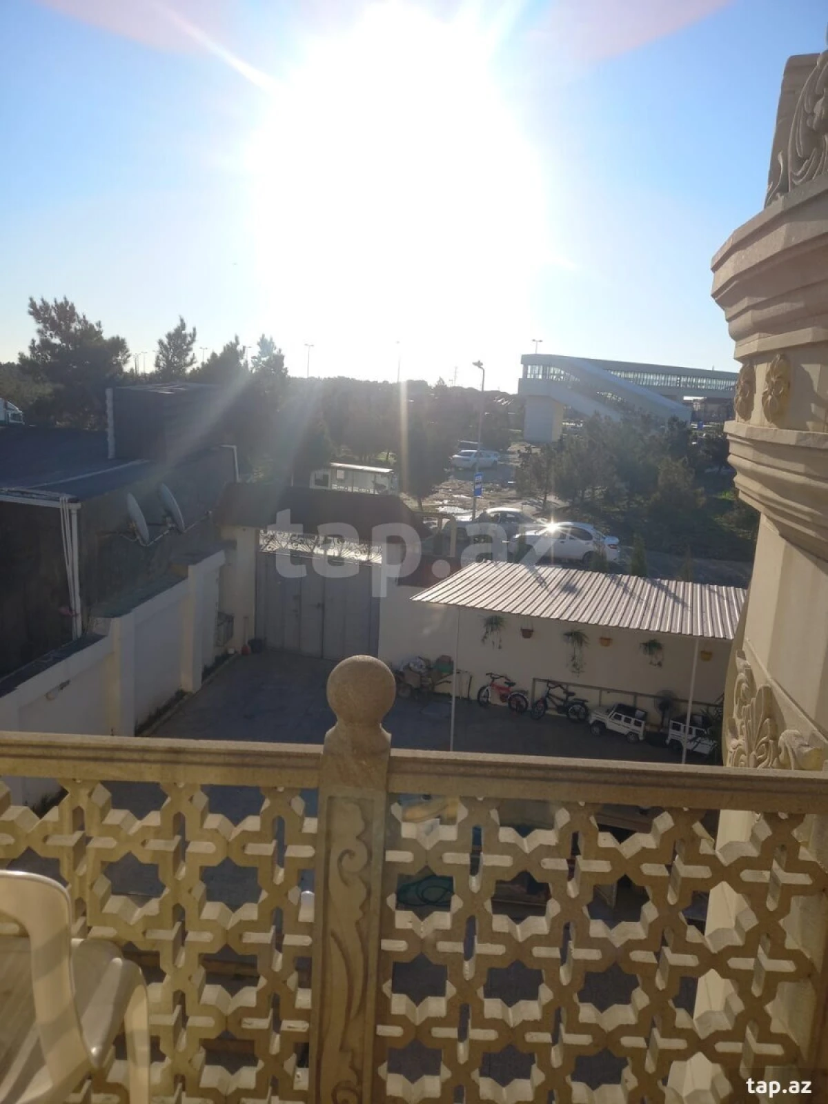 Kirayə verilir 8 otaqlı həyət evi