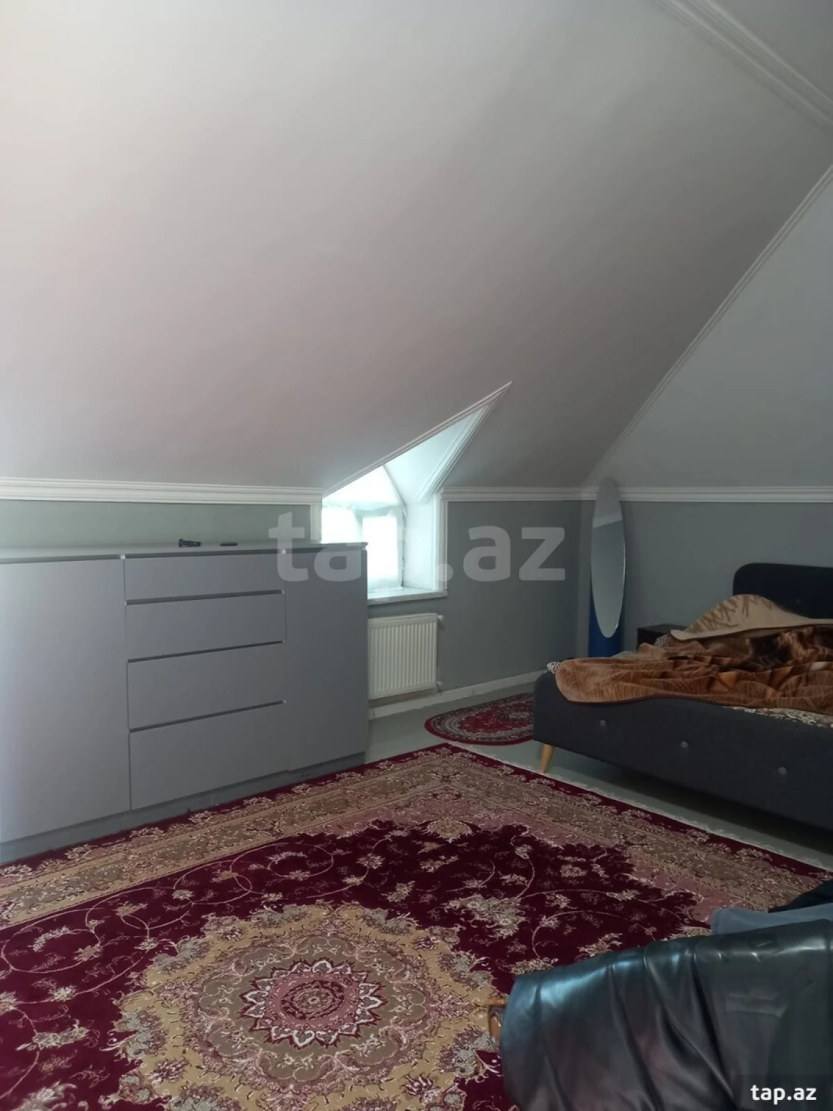 Kirayə verilir 8 otaqlı həyət evi