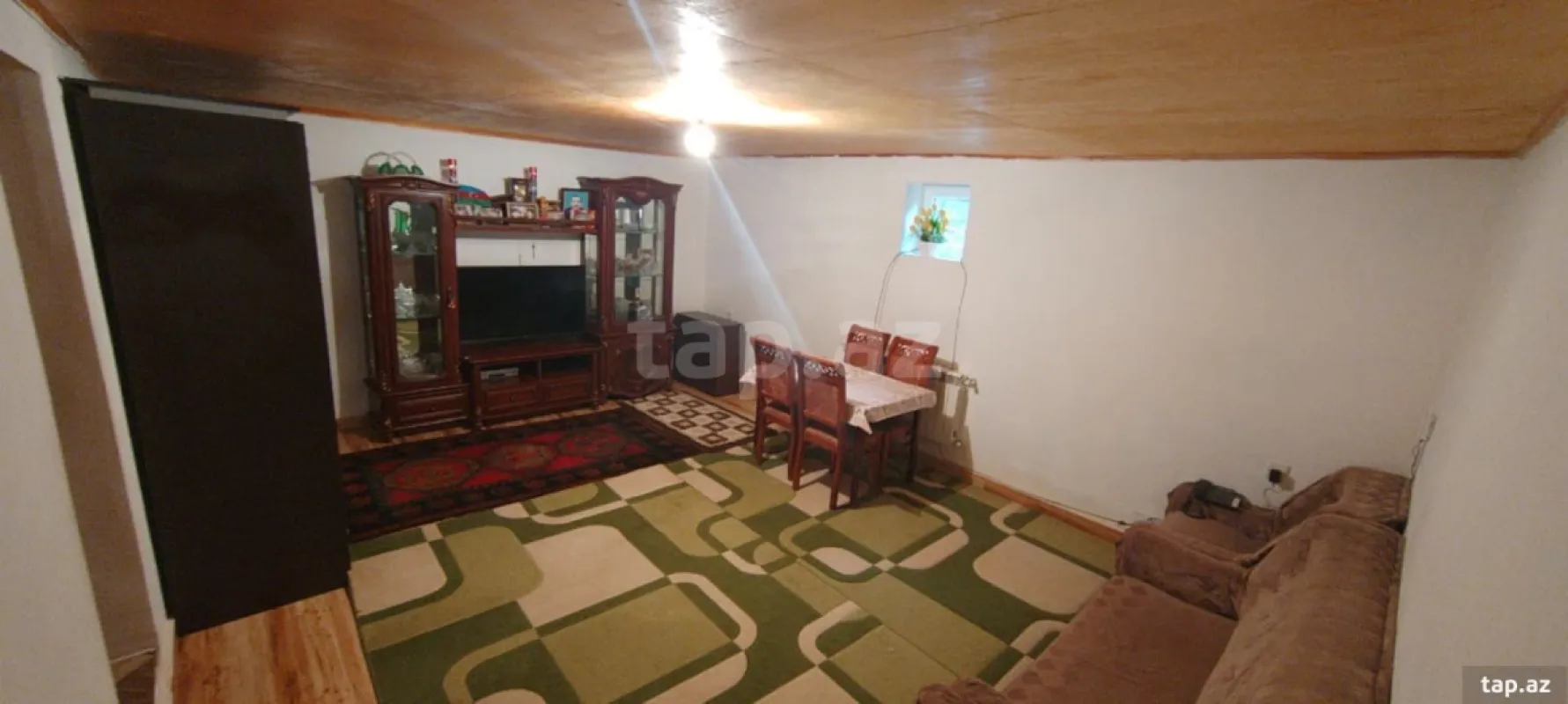 Satılır 6 otaqlı həyət evi