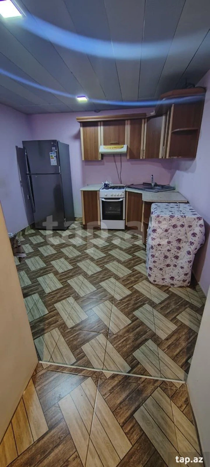 Satılır 6 otaqlı həyət evi