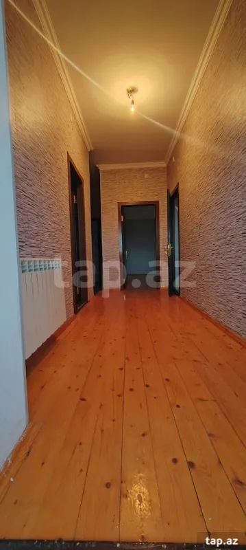 Satılır 6 otaqlı həyət evi