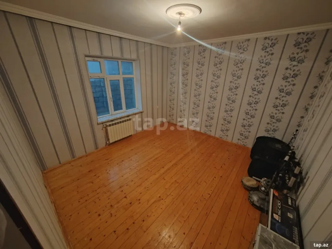 Satılır 6 otaqlı həyət evi