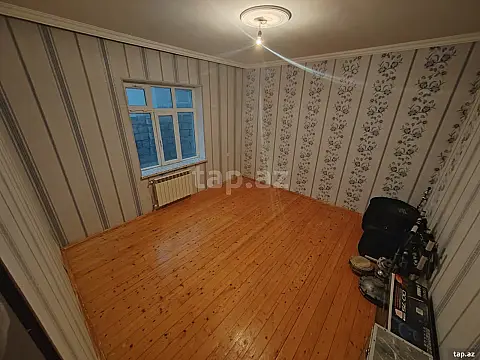 Satılır 6 otaqlı həyət evi