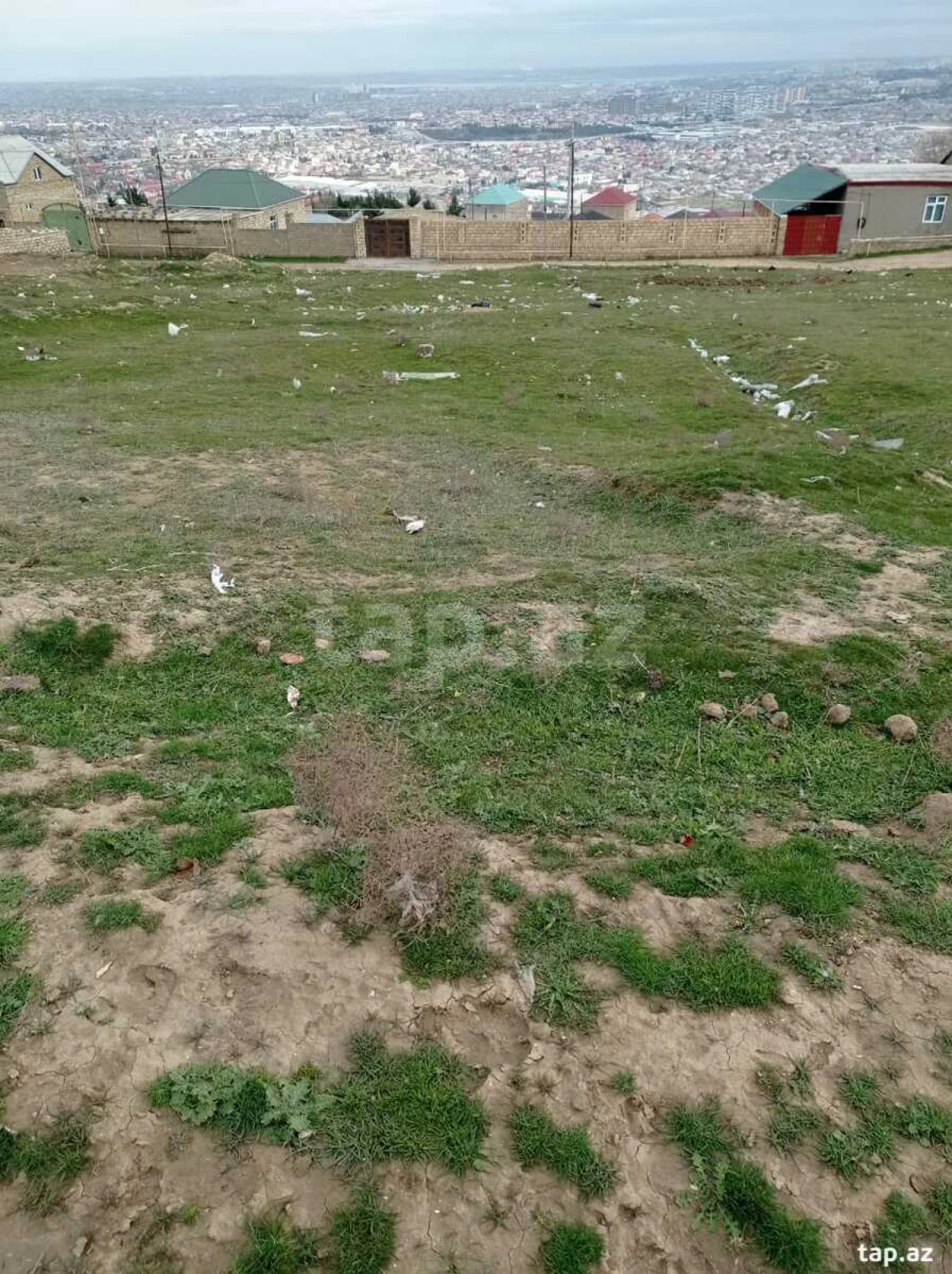 Satılır 6 otaqlı həyət evi