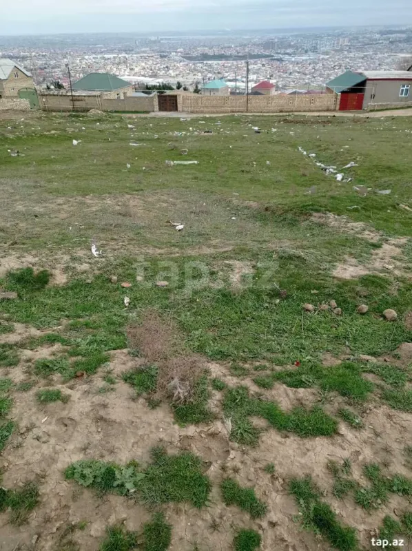 Satılır 6 otaqlı həyət evi