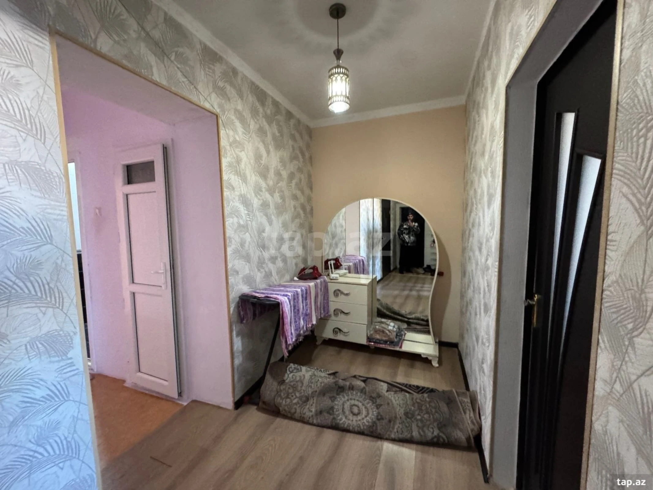 Satılır 3 otaqlı mənzil 61 m²