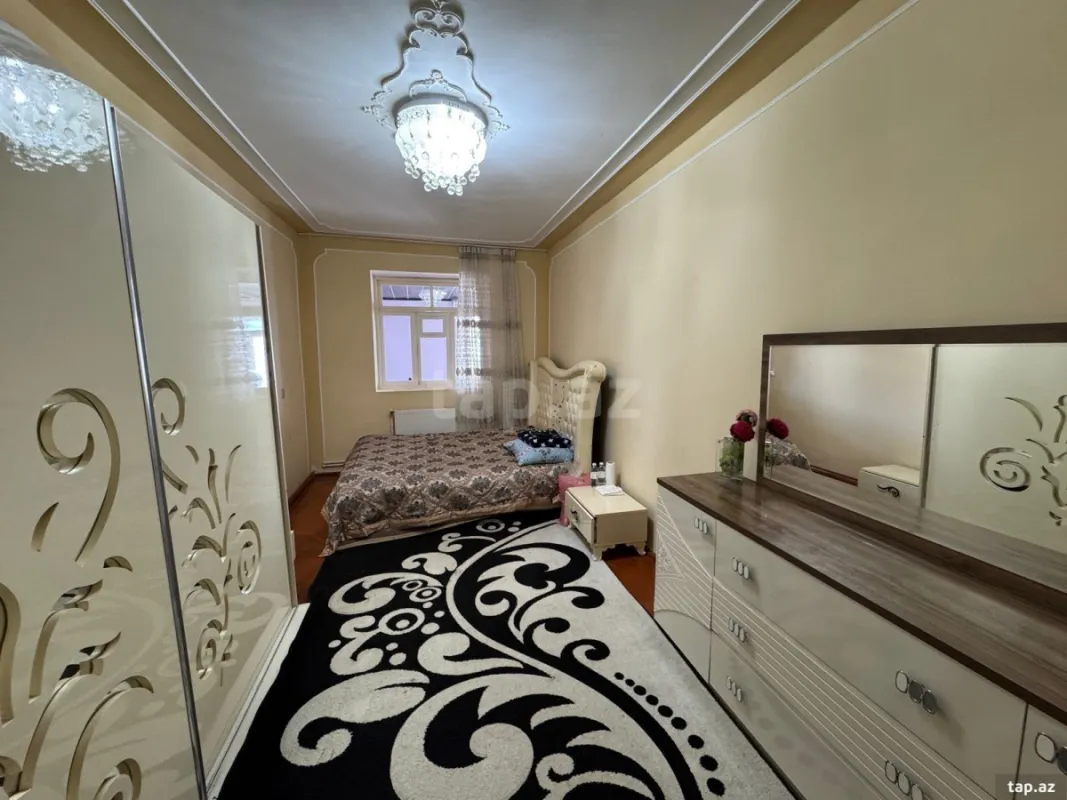 Satılır 3 otaqlı mənzil 61 m²