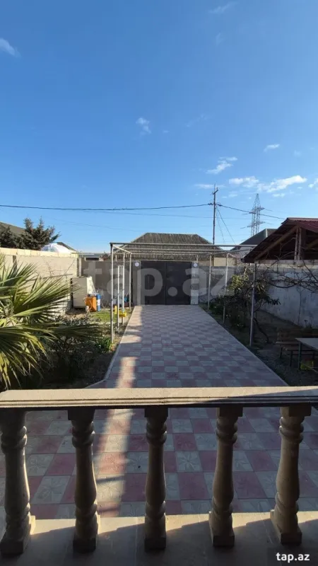 Satılır 3 otaqlı həyət evi