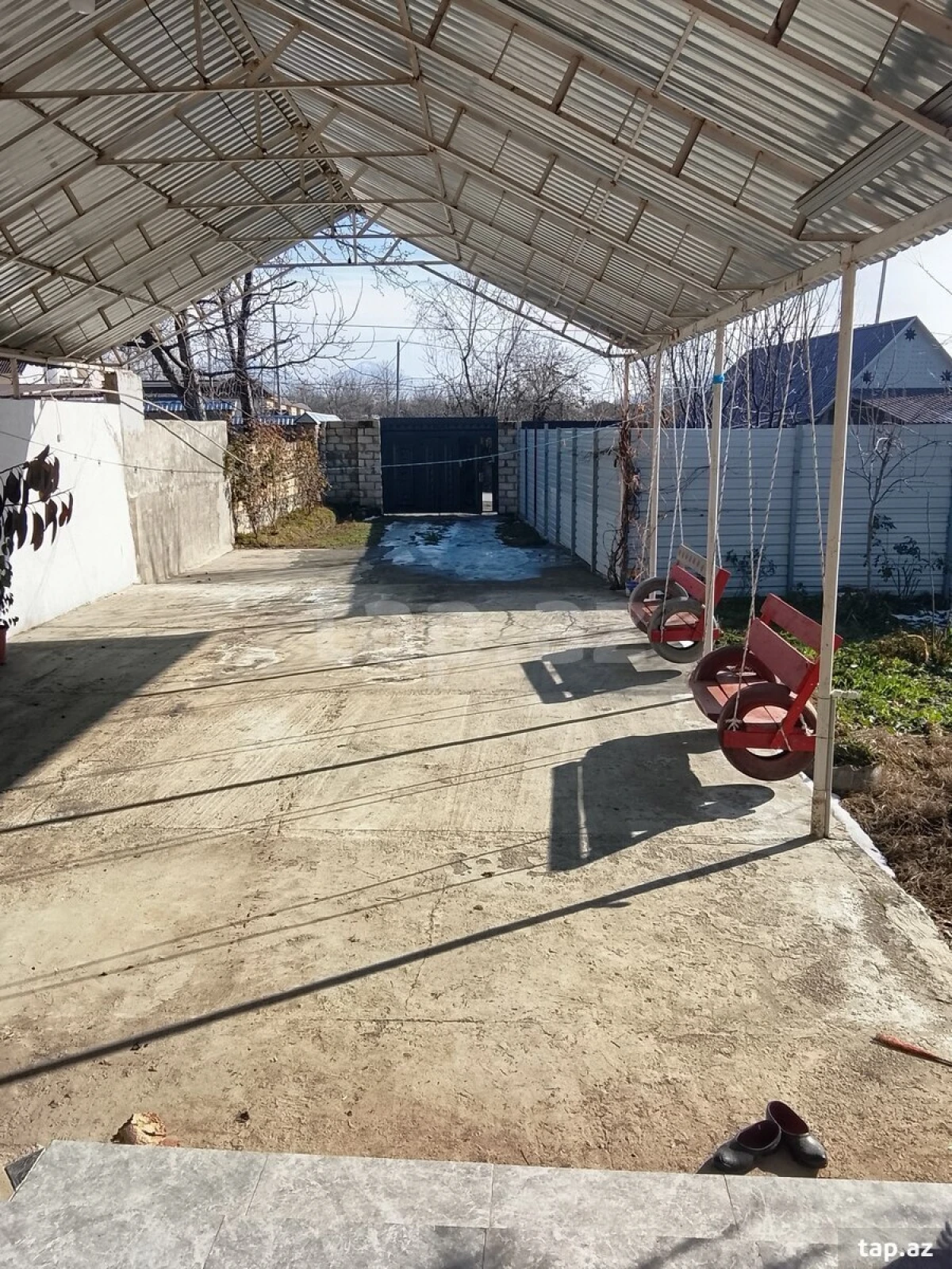 Satılır 5 otaqlı həyət evi