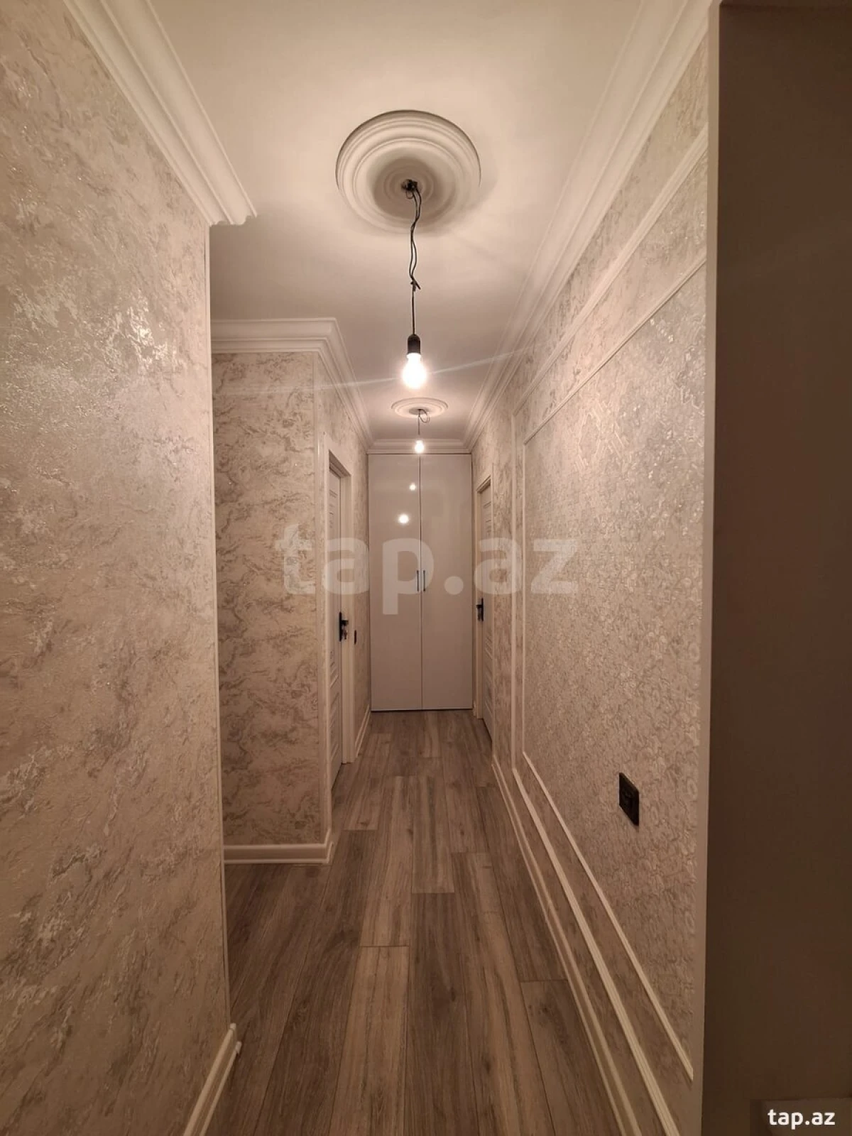 Satılır 2 otaqlı mənzil 60 m²