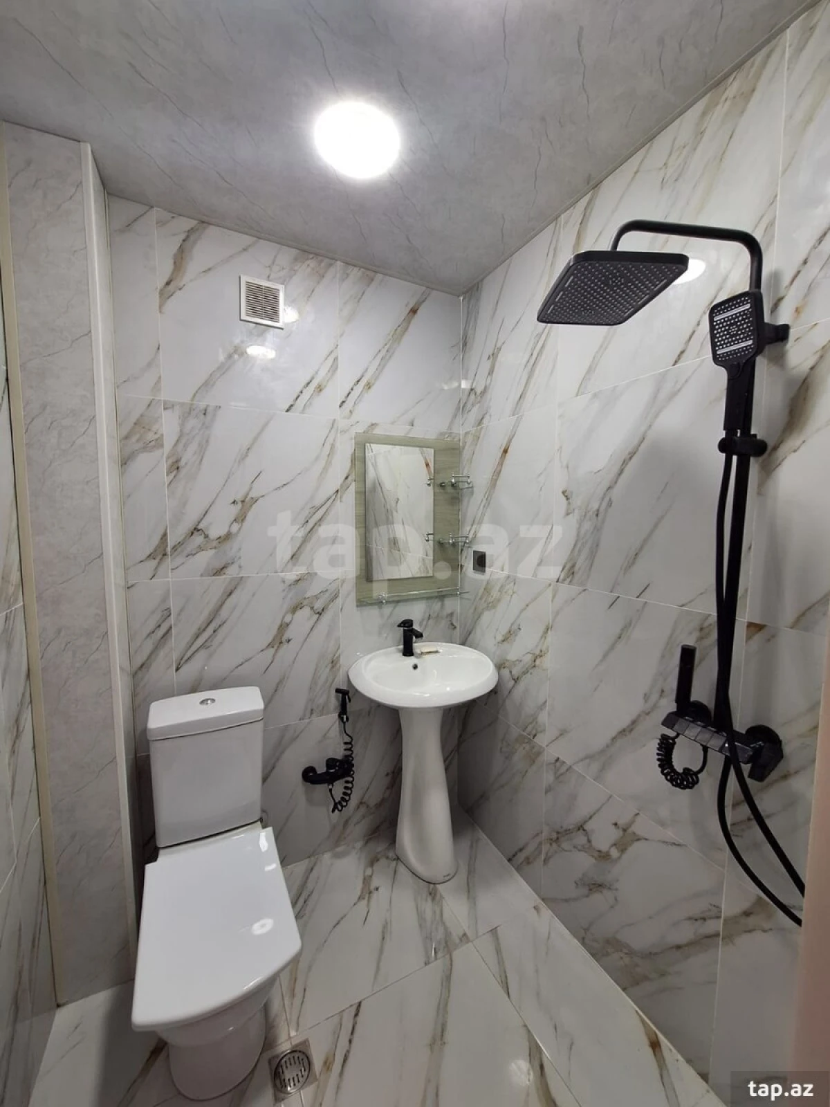 Satılır 2 otaqlı mənzil 60 m²