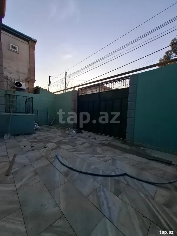 Satılır 4 otaqlı həyət evi