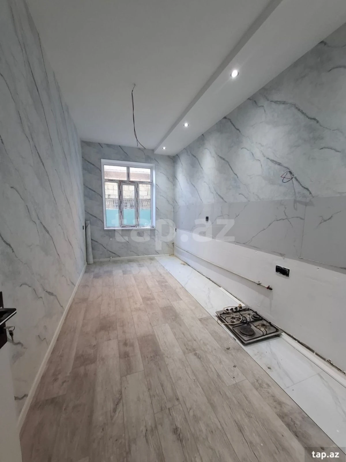 Satılır 4 otaqlı həyət evi