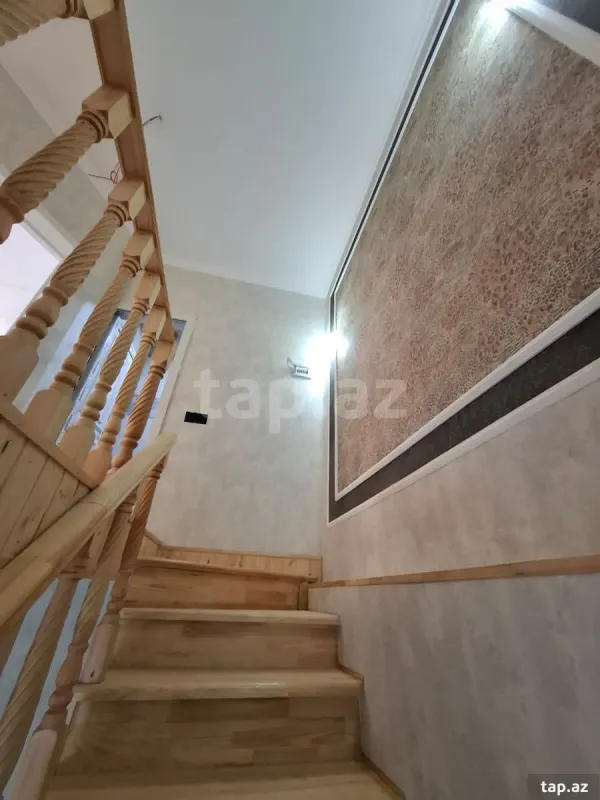 Satılır 4 otaqlı həyət evi