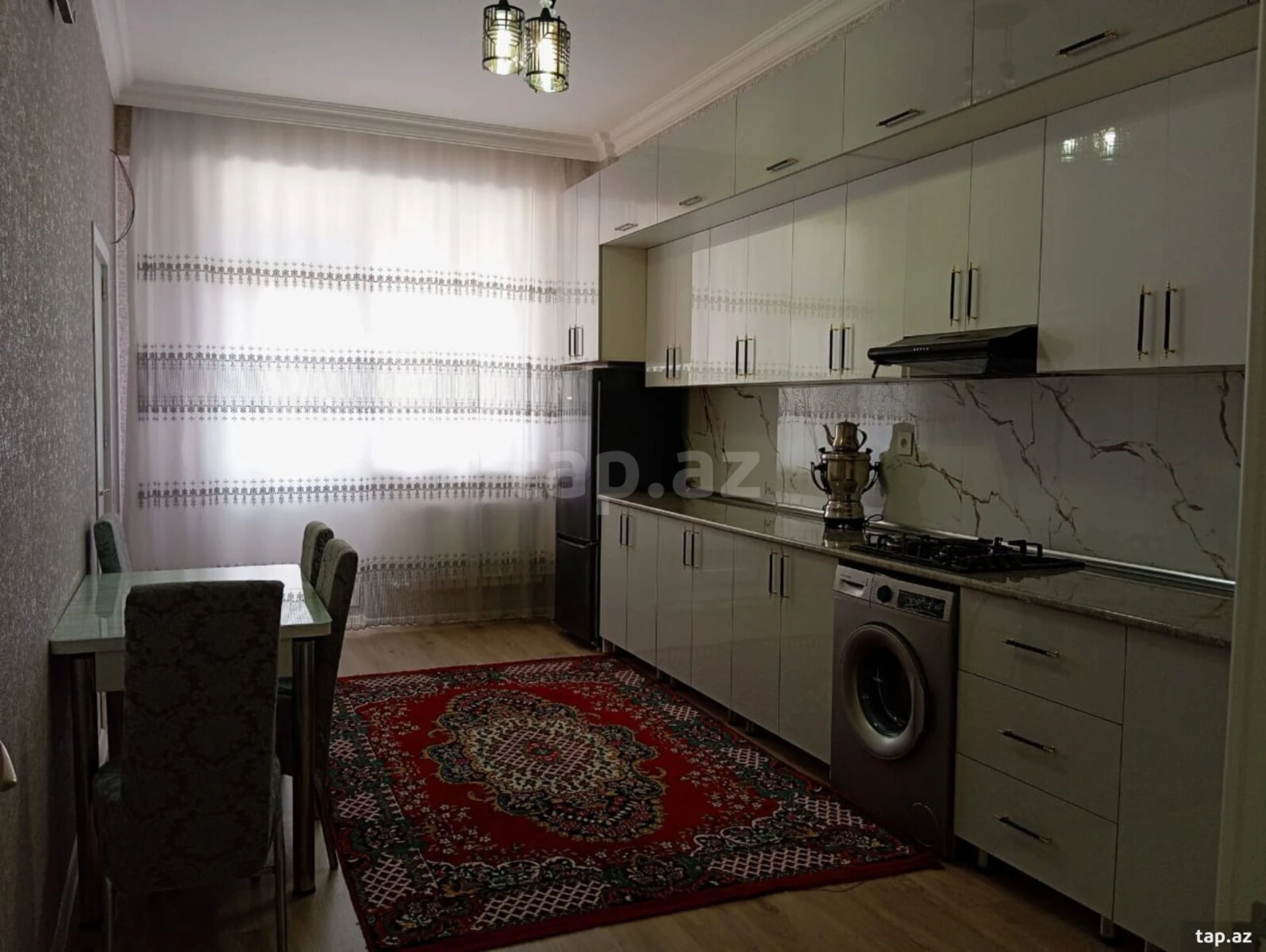 Kirayə verilir 3 otaqlı yeni tikili 75 m²