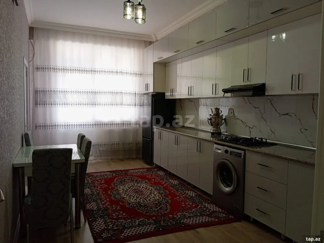 Kirayə verilir 3 otaqlı yeni tikili 75 m²