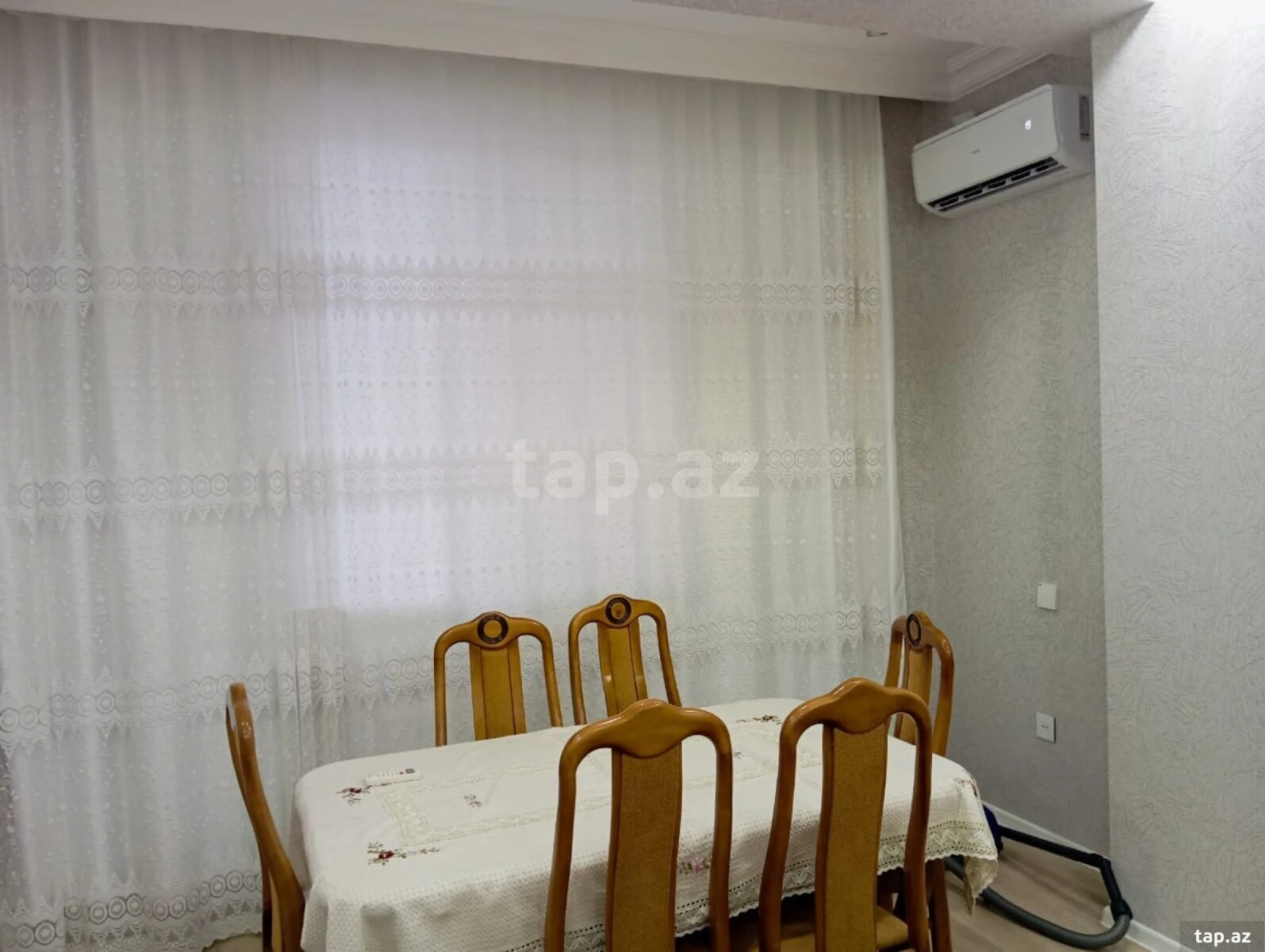 Kirayə verilir 3 otaqlı yeni tikili 75 m²