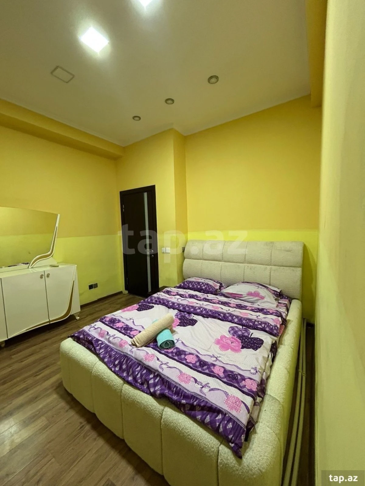 Kirayə verilir 3 otaqlı yeni tikili 120 m²